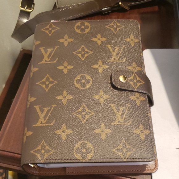 Louis Vuitton Other - Louis Vuitton Monogram agenda MM